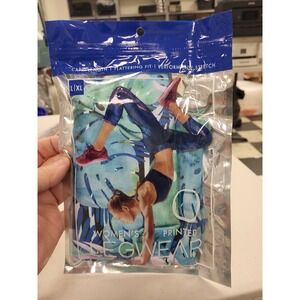 Legwear Capri Pants Women Size XL Slim Fit Floral Tropical Print Stretch Knit